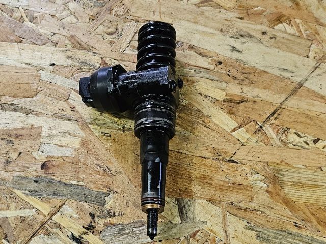 bontott VW PASSAT B5 Vákum nélküli Porlasztó