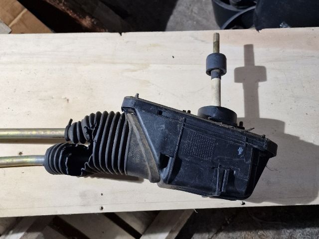 bontott VW PASSAT B5 Váltó Kulissza