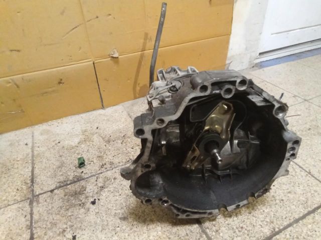 bontott VW PASSAT B5 Váltó (Mechanikus)