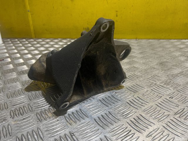 bontott VW PASSAT B5 Váltó Tartó Bak (Pozíciófüggetlen)