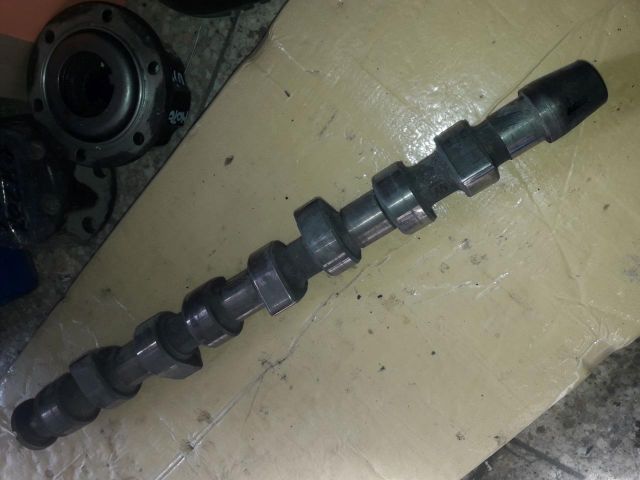 bontott VW PASSAT B5 Vezérműtengely (Magában)