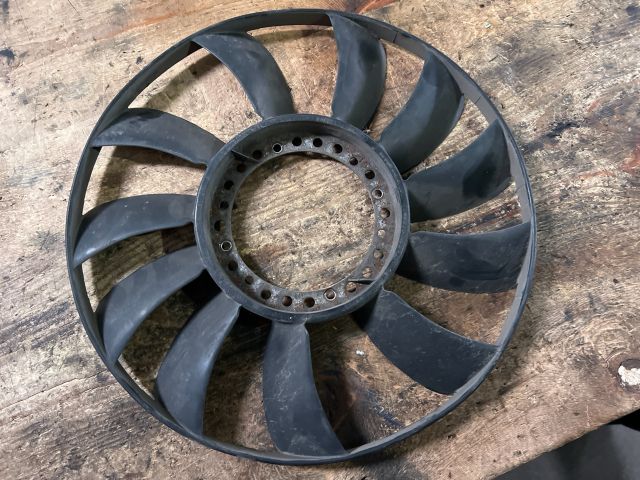 bontott VW PASSAT B5 Viszkóventilátor Hűtőventilátor