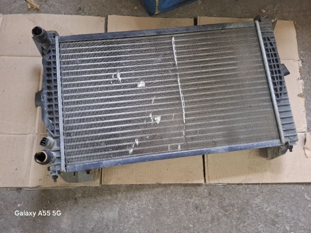 bontott VW PASSAT B5 Vízhűtő Radiátor (Nem klímás)