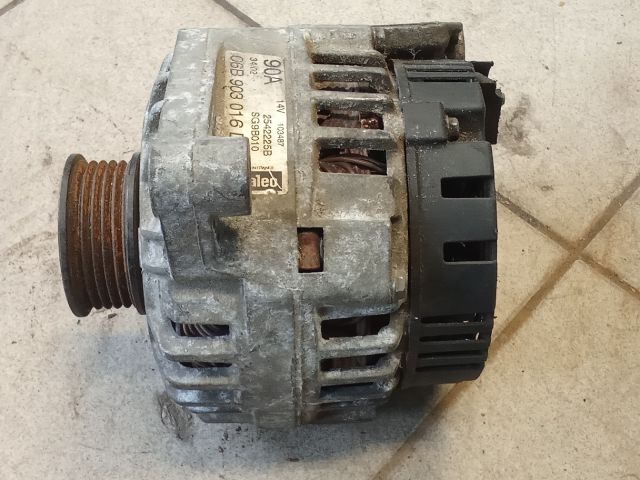 bontott VW PASSAT B5 Generátor
