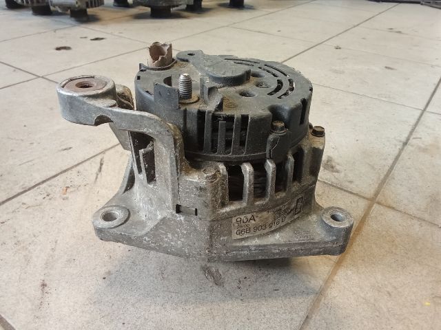 bontott VW PASSAT B5 Generátor