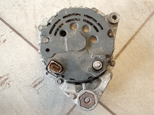 bontott VW PASSAT B5 Generátor