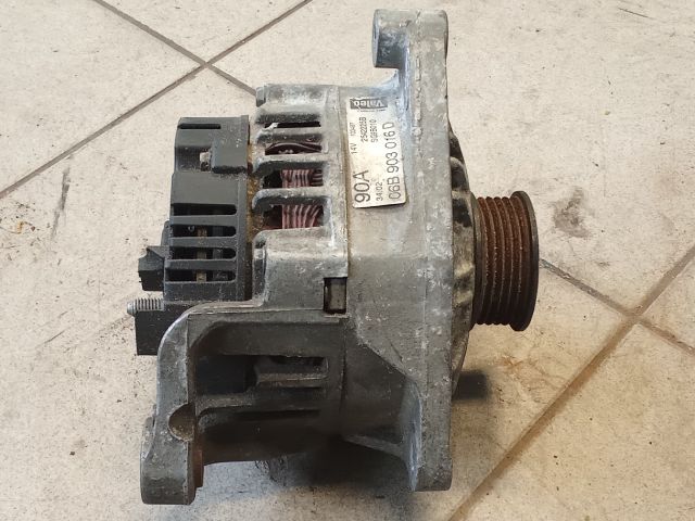 bontott VW PASSAT B5 Generátor