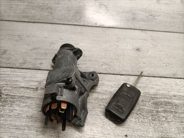 bontott VW PASSAT B5 Gyújtáskapcsoló