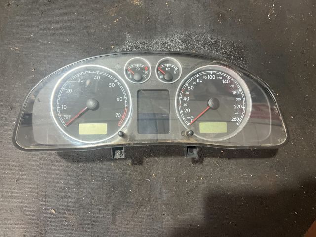 bontott VW PASSAT B5 Kilométeróra