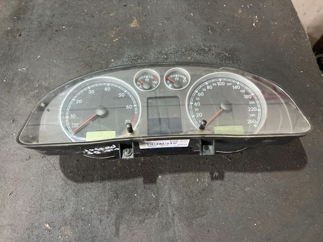 bontott VW PASSAT B5 Kilométeróra