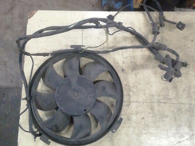 bontott VW PASSAT B5 Klímahűtő Ventilátor