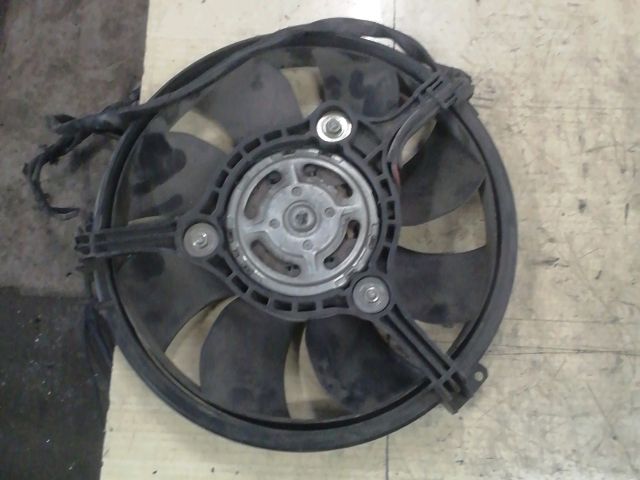 bontott VW PASSAT B5 Klímahűtő Ventilátor