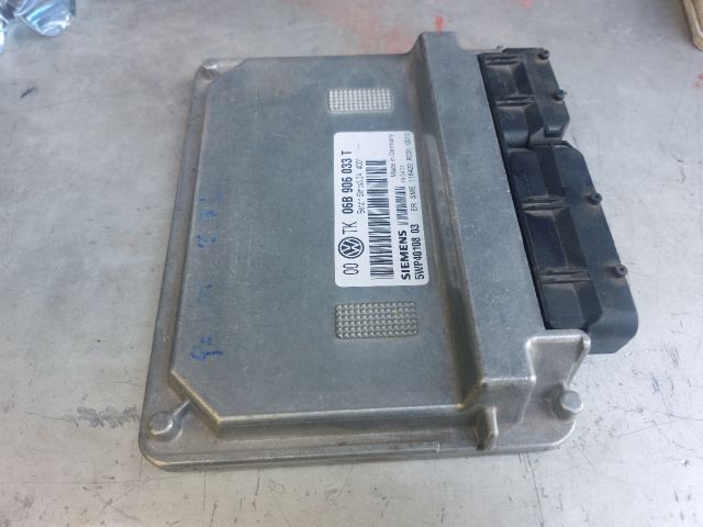 bontott VW PASSAT B5 Motorvezérlő