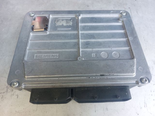 bontott VW PASSAT B5 Motorvezérlő