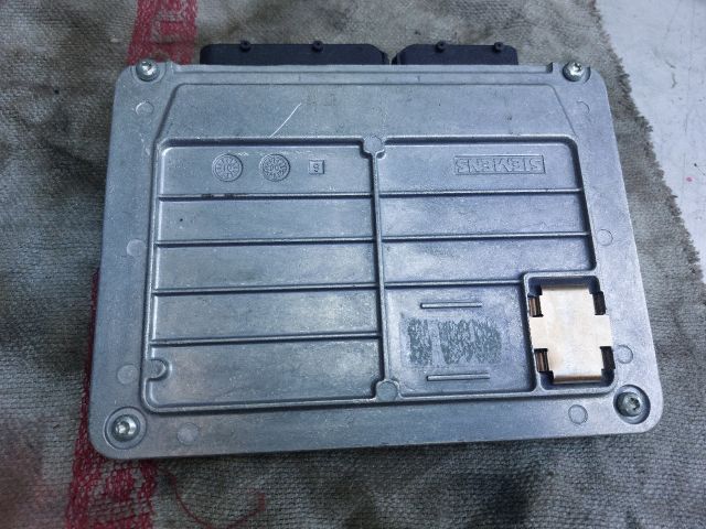 bontott VW PASSAT B5 Motorvezérlő