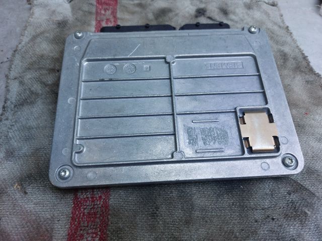 bontott VW PASSAT B5 Motorvezérlő