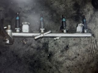 bontott VW PASSAT B5 Porlasztó Sor / Híd