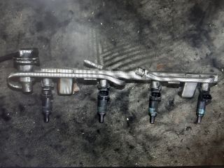 bontott VW PASSAT B5 Porlasztó Sor / Híd