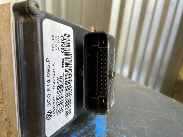 bontott VW PASSAT B5 ABS Kocka