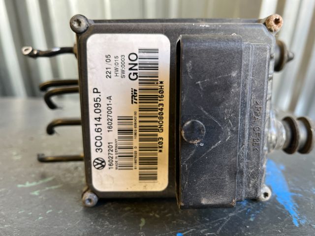 bontott VW PASSAT B5 ABS Kocka