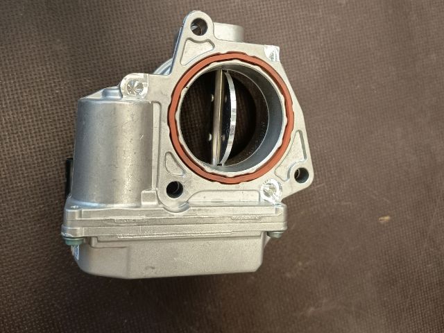 bontott VW PASSAT B5 Fojtószelep (Elektromos)