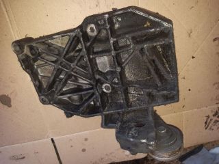 bontott VW PASSAT B5 Generátor Tartó Bak