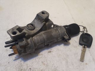 bontott VW PASSAT B5 Gyújtáskapcsoló Házzal