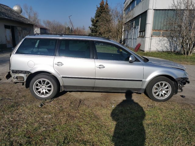 bontott VW PASSAT B5 Komplett Homlokfal (Részeivel)