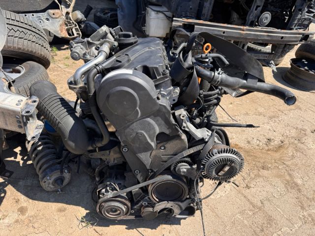 bontott VW PASSAT B5 Komplett Motor (Segédberendezésekkel)