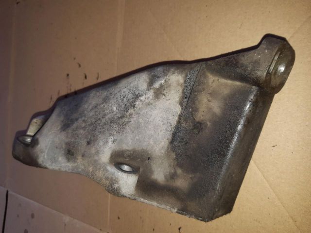 bontott VW PASSAT B5 Motor Tartó Bak Bal