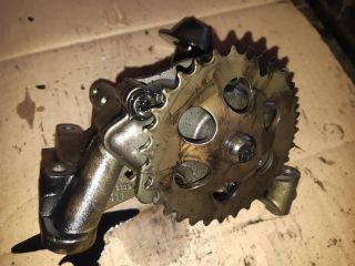 bontott VW PASSAT B5 Olajszivattyú