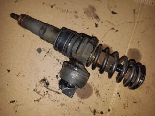 bontott VW PASSAT B5 Porlasztó (1 db)