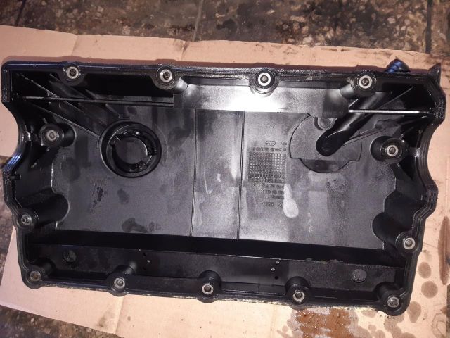 bontott VW PASSAT B5 Szelepfedél