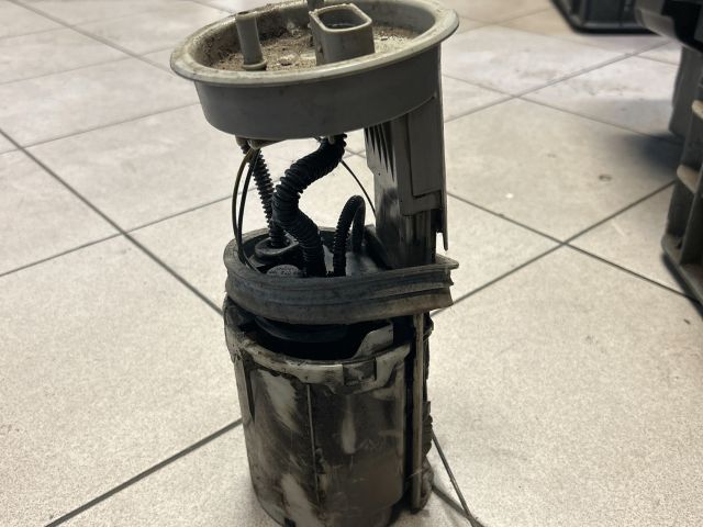 bontott VW PASSAT B5 Üzemanyag Szivattyú