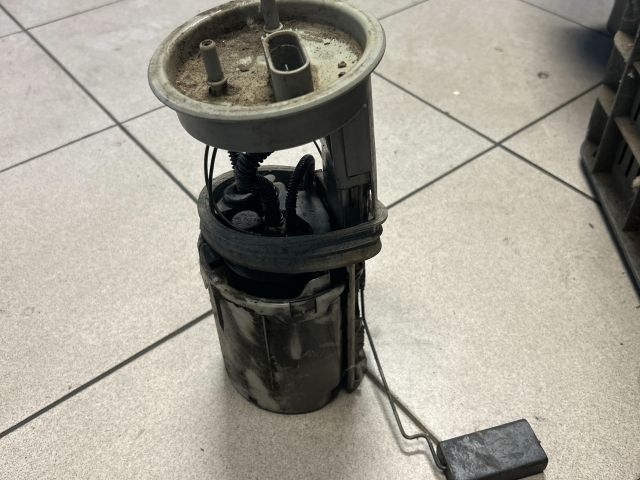 bontott VW PASSAT B5 Üzemanyag Szivattyú