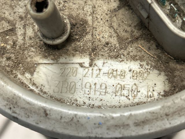 bontott VW PASSAT B5 Üzemanyag Szivattyú