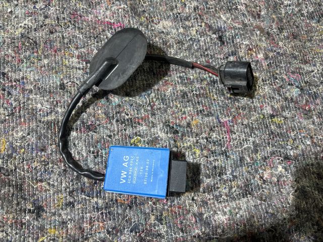 bontott VW PASSAT B5 Üzemanyag Szivattyú Relé