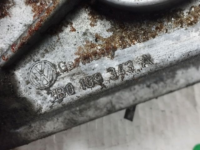 bontott VW PASSAT B5 Billenésgátló Bak