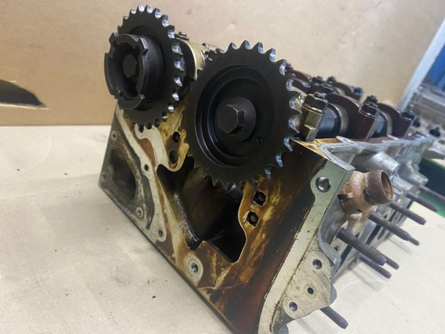 bontott VW PASSAT B5 Hengerfej