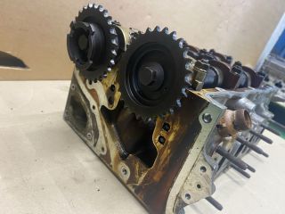 bontott VW PASSAT B5 Hengerfej