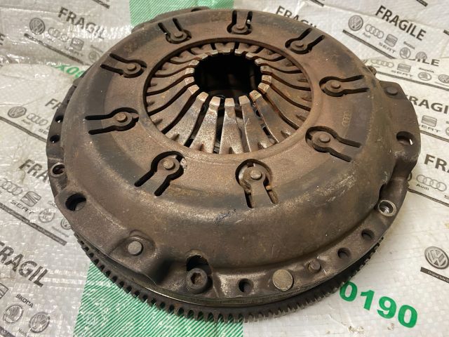 bontott VW PASSAT B5 Kuplung Szett Lendkerékkel