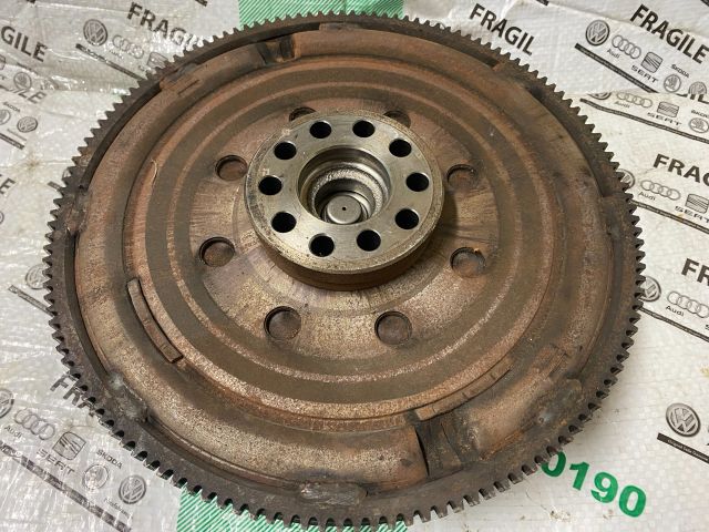 bontott VW PASSAT B5 Kuplung Szett Lendkerékkel