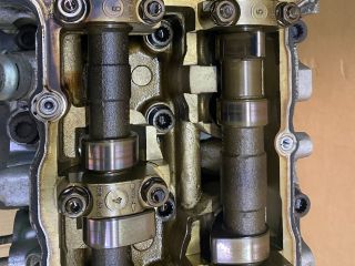 bontott VW PASSAT B5 Motor (Fűzött blokk hengerfejjel)