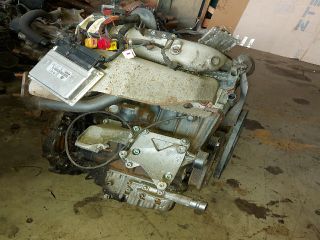 bontott VW PASSAT B5 Motor (Fűzött blokk hengerfejjel)