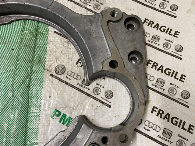 bontott VW PASSAT B5 Motor Tartó Bak (Fém)