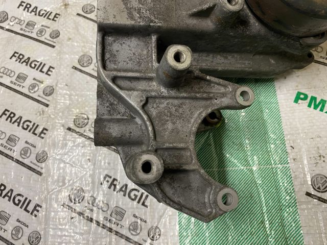 bontott VW PASSAT B5 Motor Tartó Bak (Pozíciófüggetlen)