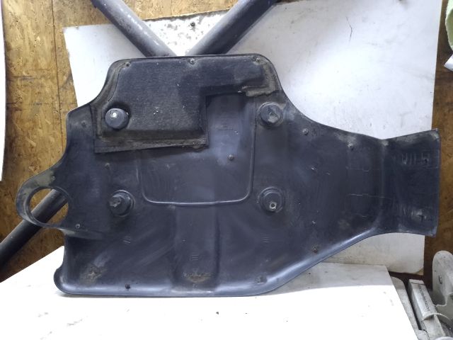 bontott VW PASSAT B5 Felső Motorburkolat