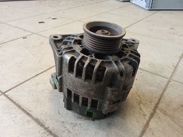 bontott VW PASSAT B5 Generátor