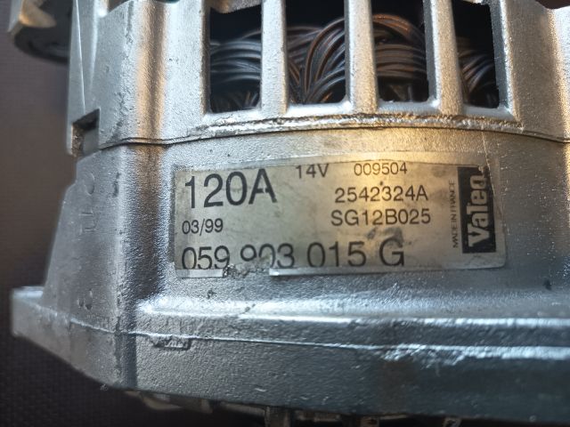 bontott VW PASSAT B5 Generátor