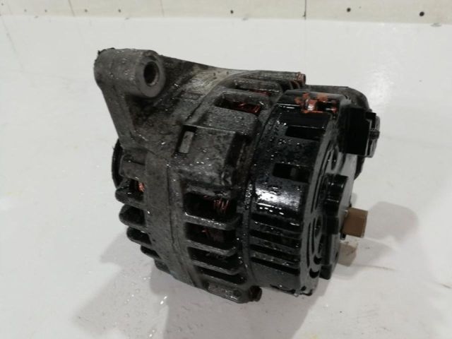 bontott VW PASSAT B5 Generátor